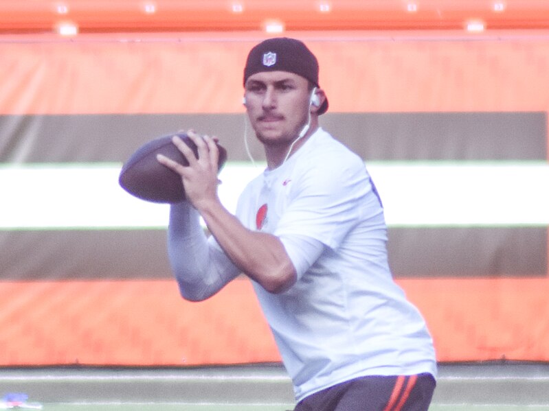 File:Johnny Manziel (20153849154).jpg