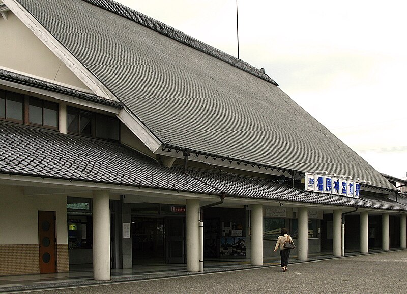 File:Kashiharajingu-mae-Station-C4421.jpg