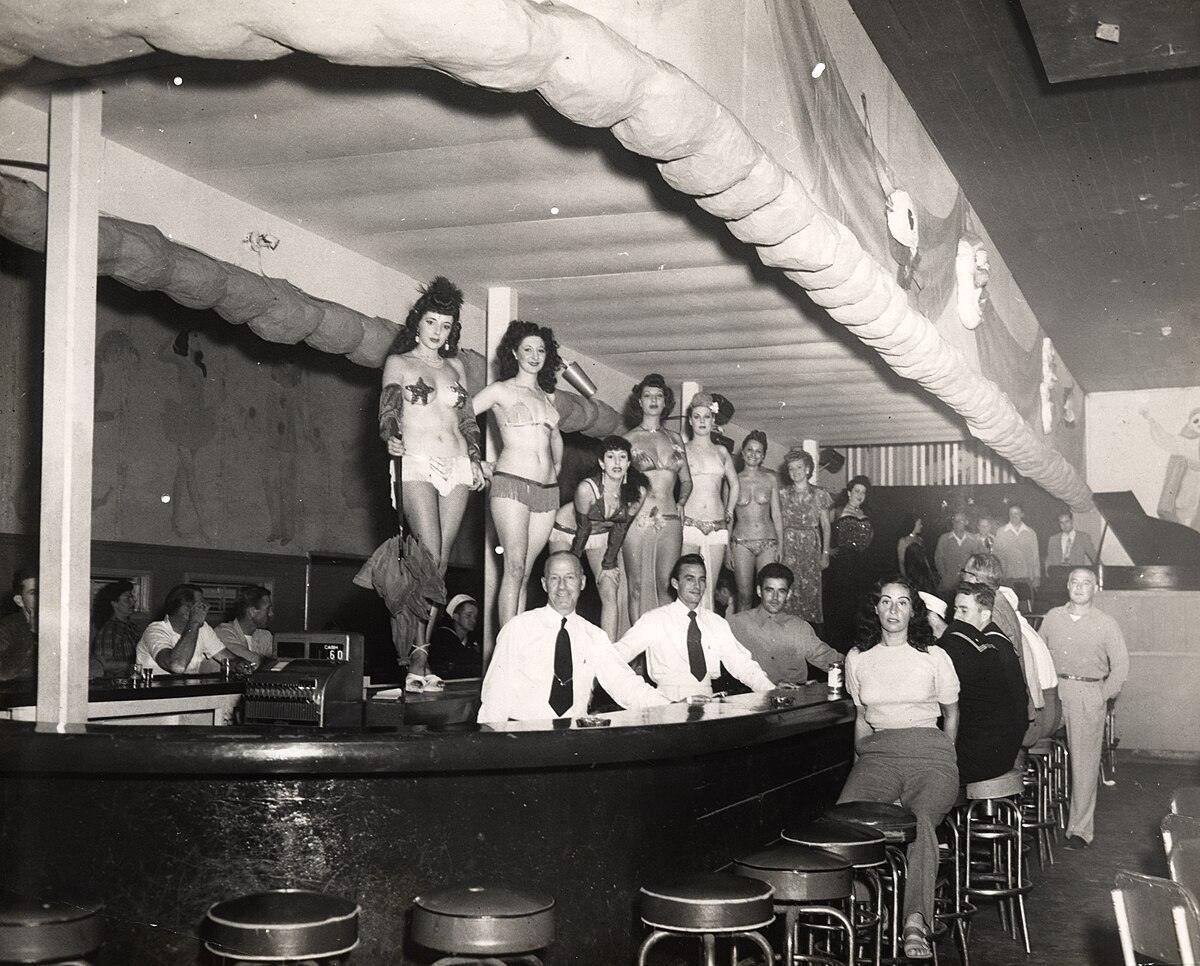 File:Key West Mardi Gras Lounge.jpg - Wikimedia Commons.