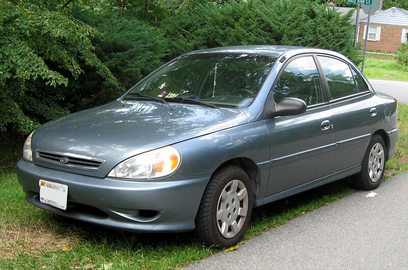 File:Kia Rio -- 07-18-2009.jpg