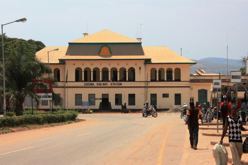 File:Kigoma kituo cha reli 2012 Tamino.jpg