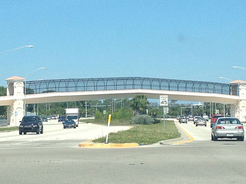 File:Legacy Trail Overpass.jpg