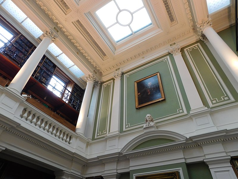 File:Linnean Society interior 18 - library.jpg