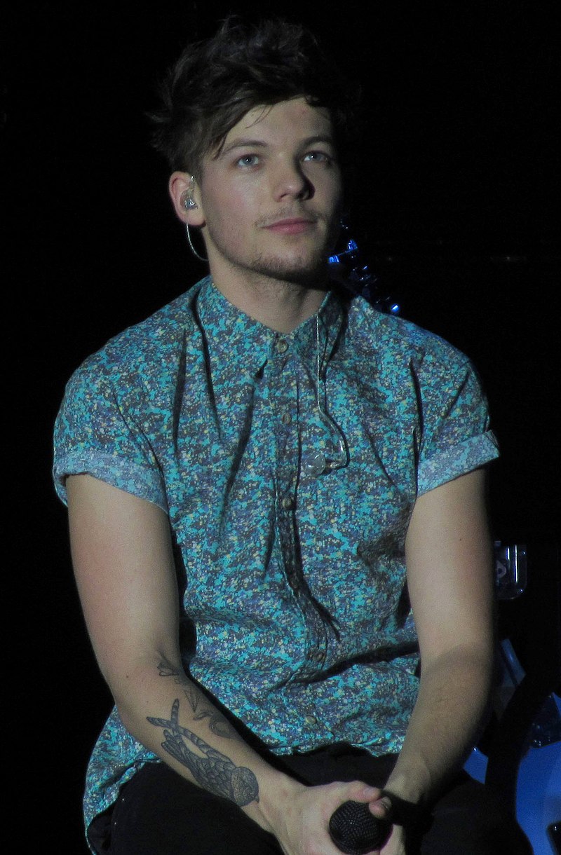 File:Louis Tomlinson (cropped).jpg - Wikimedia Commons