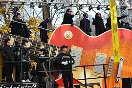 Macys Thanksgiving Parade (38622186631).jpg