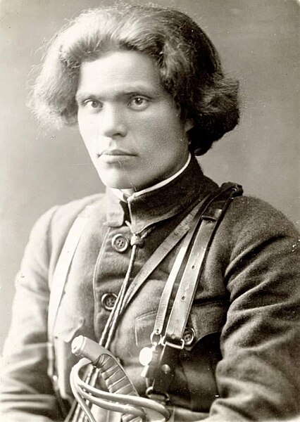 Makhno wearing his Red Army uniform (1919)
