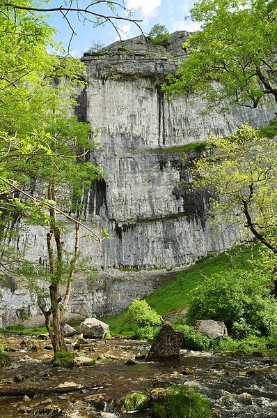 File:Malham Cove (5814).jpg