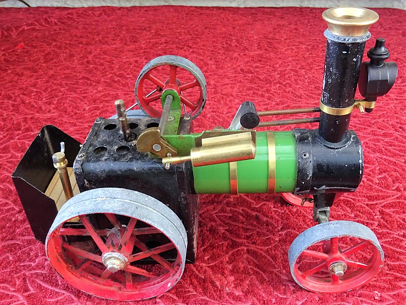 File:Mamod traction engine with enhancements.jpg