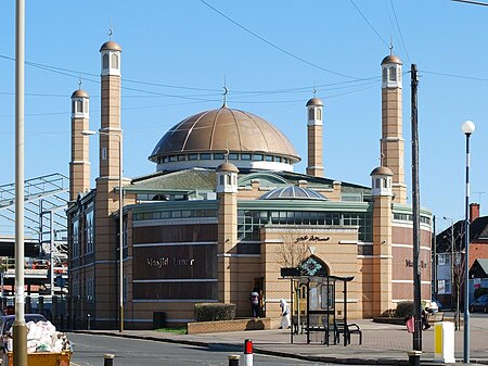 Masjid Umar, Leicester (cropped)