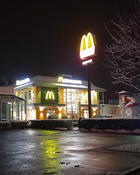 File:McDonald's Senden Germanenstraße.jpg