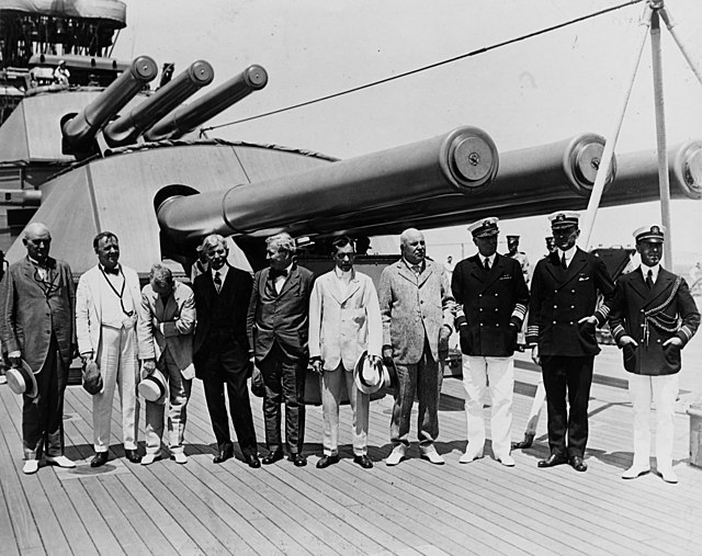 Members of President Wilson's cabinet who went out on the USS Pennsylvania to welcome him home from the Versailles Peace Conference