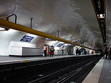 Metro de Paris - Ligne 1 - station Chatelet 01.jpg