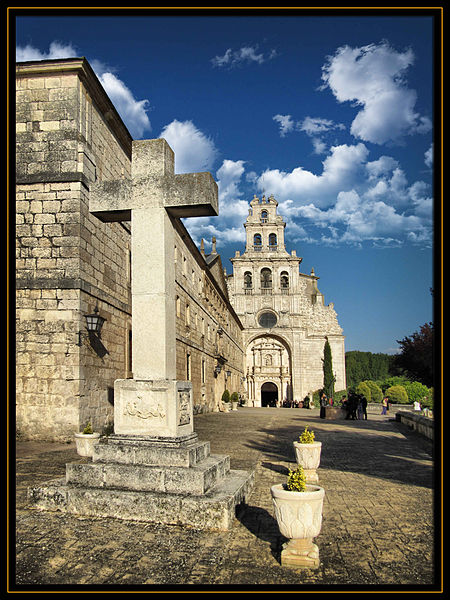 File:Monasterio de Santa Maria de La Vid..jpg