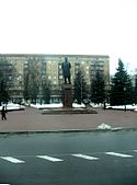 Monument to Mikhail Kalinin in Minsk.jpg