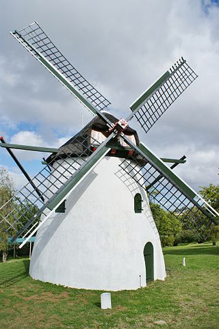 <span class="mw-page-title-main">Mostert's Mill</span> Historic windmill in Cape Town, South Africa