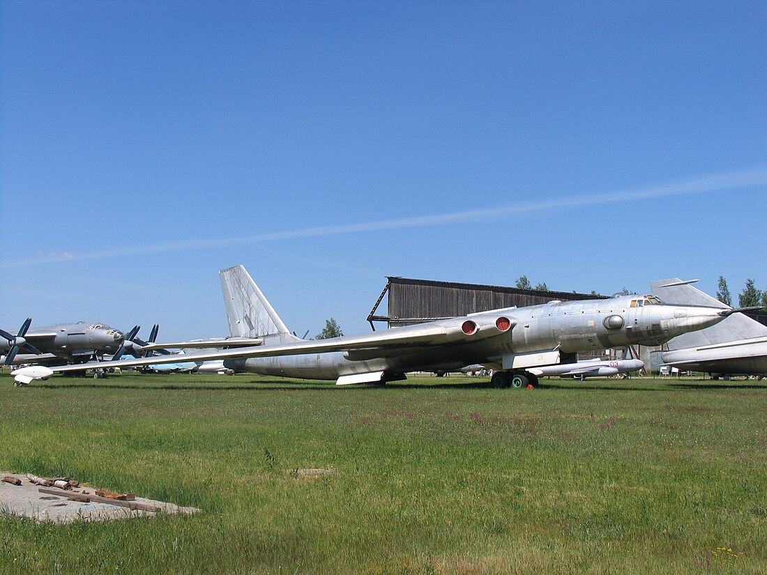 Myasishchev M-4