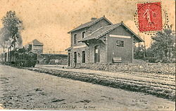 ND AG - BONNEVILLE-LA-LOUVET - La gare.JPG
