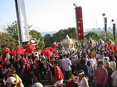 Festival de lutte du front de mer (Nada no henka matsuri), manifestation annuelle d'octobre.