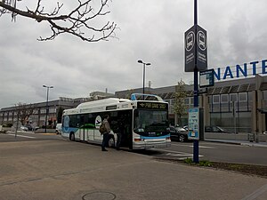 Aéroport De Nantes-Atlantique: Histoire, Traitement des passagers, Accès