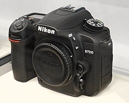 Nikon D7500 (retușat) .jpg