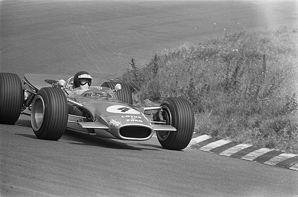 Oliver driving the Lotus 49 at the 1968 Dutch Grand Prix.