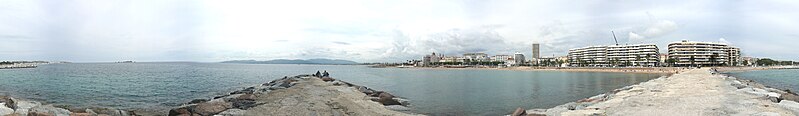 File:P1000856Panorama Saint Raphael.jpg