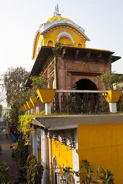 File:Pareshnath Temple - Gouribari.jpg