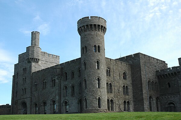 Penrhyn Castle, centre of west front