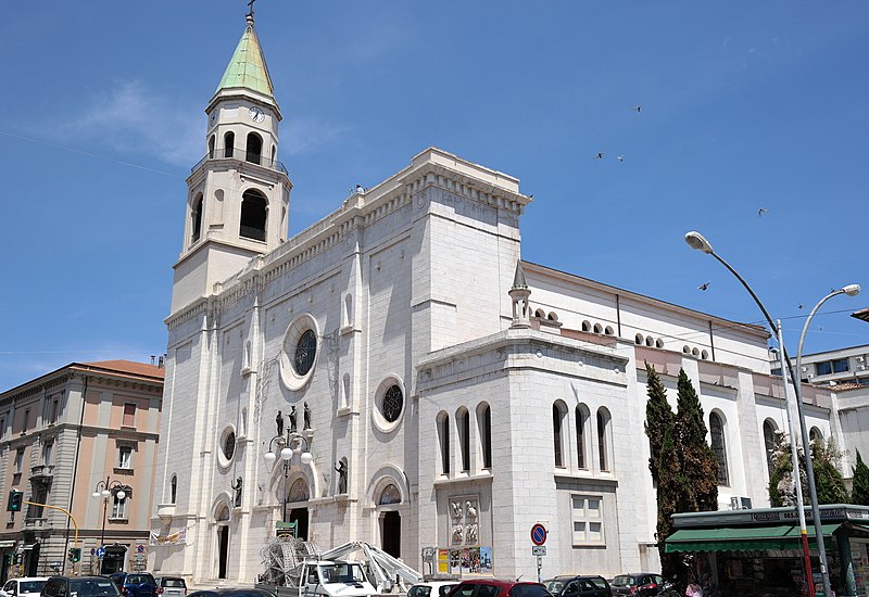 File:Pescara - Cattedrale di San Cetteo 01.JPG
