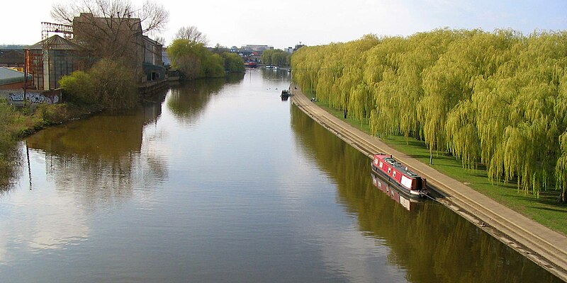 File:Peterborough River Nene.jpg