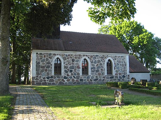 Polzow Kirche (Süden) IMG 1202