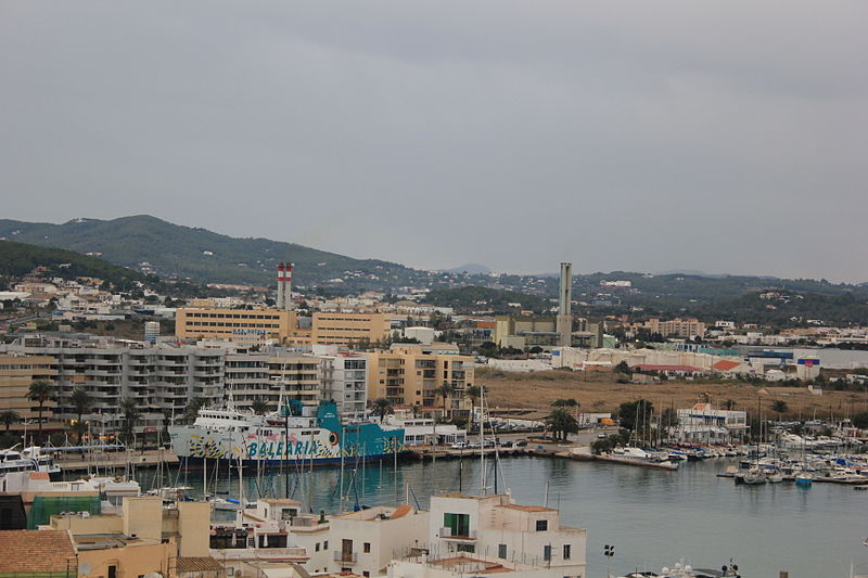 File:Port d'Eivissa.JPG