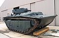 плавающий танк LVTA-4