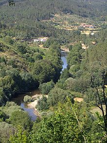 Vila Cova de Alva.jpg маңындағы Альва өзені