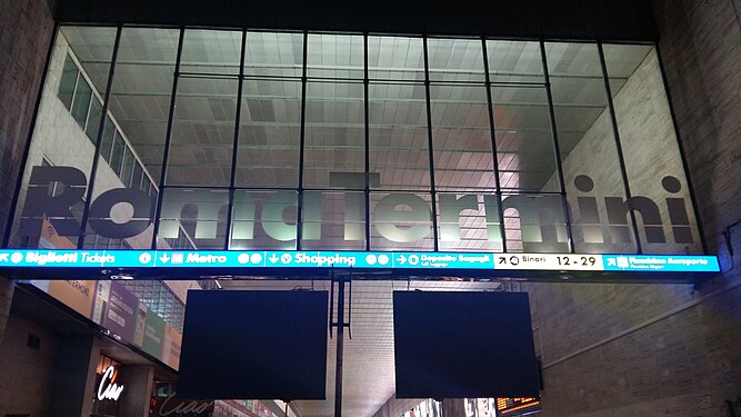 Rome Termini at night in 2016