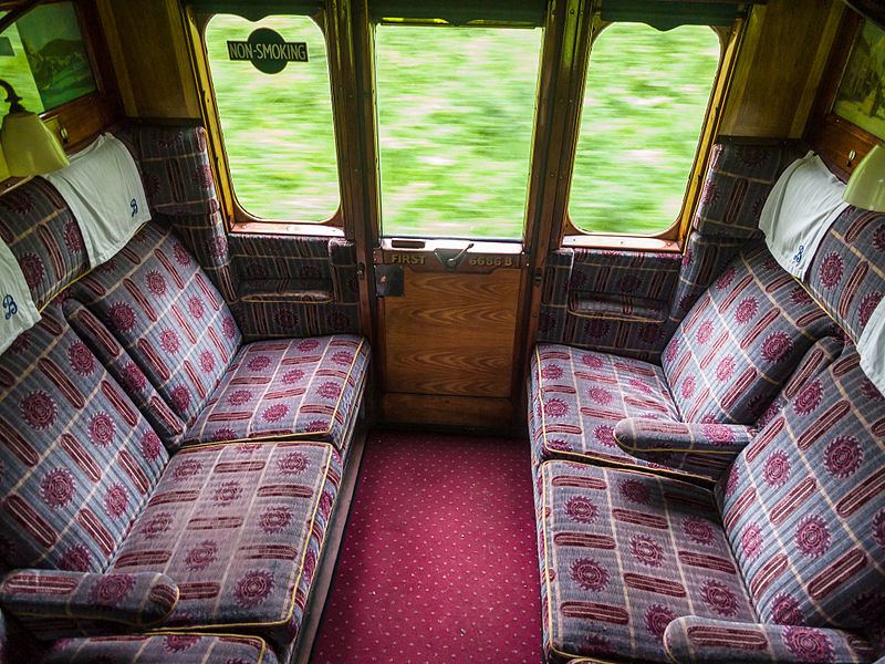 File:SR Maunsell brake composite (first class compartment) (9129793235).jpg