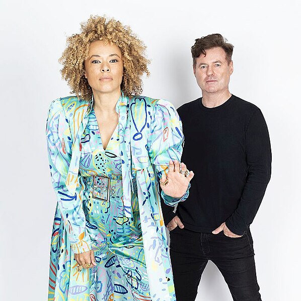 Sneaky Sound System – Connie Mitchell and Angus McDonald