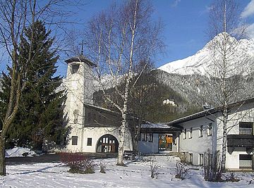 Datei:Saalfelden_evang_Kirche.jpg