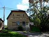 Čeština: Dům čp. 16 ve vsi Slavkov v okrese Benešov ve Středočeském kraji. English: House No 16 in the village of Slavkov, Benešov District, Central Bohemian Region, Czech Republic.