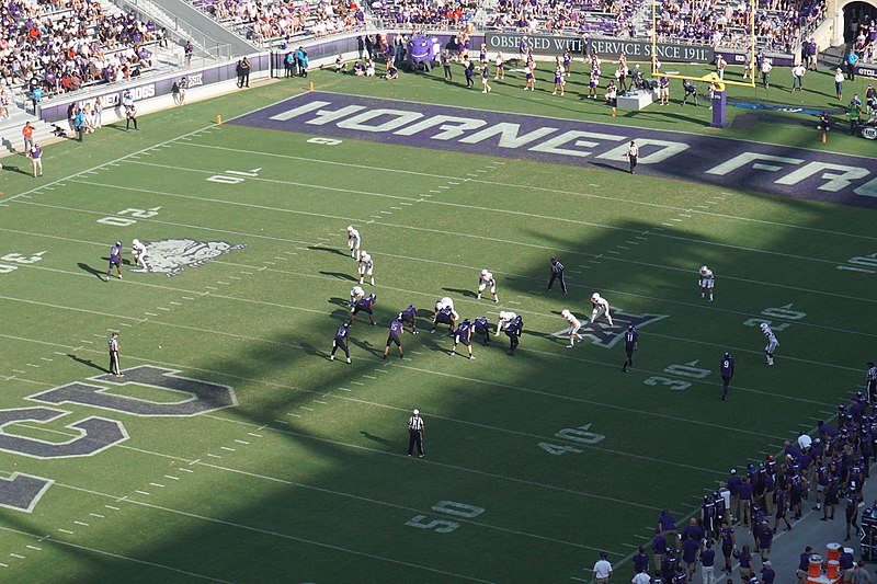 File:Southern Methodist vs. Texas Christian football 2019 38 (Texas Christian on offense).jpg