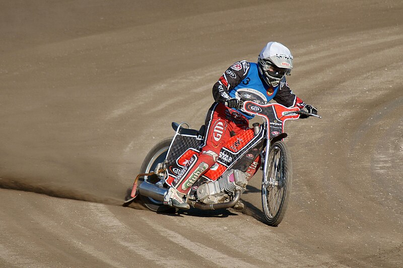 File:Speedway Extraliiga 22. 5. 2010 -.jpg