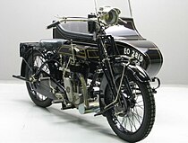 Sunbeam 4¼ HP (600 cc) uit 1922. De voorste trommelrem hoort er eigenlijk niet bij…