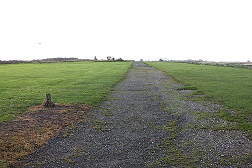 The Landing Strip - geograph.org.uk - 1044408.jpg