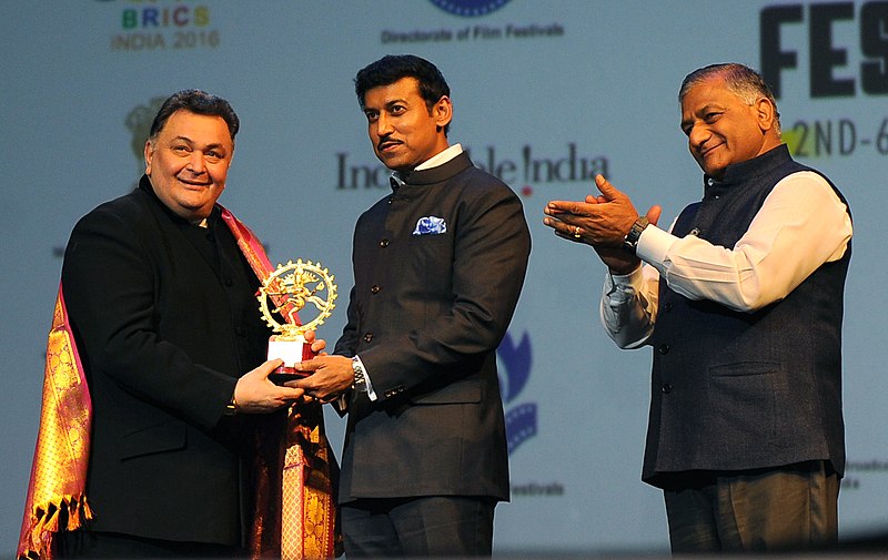 File:The Minister of State for Information & Broadcasting, Col. Rajyavardhan Singh Rathore felicitating the Actor Rishi Kapoor, at the inauguration of the BRICS Film Festival, in New Delhi.jpg