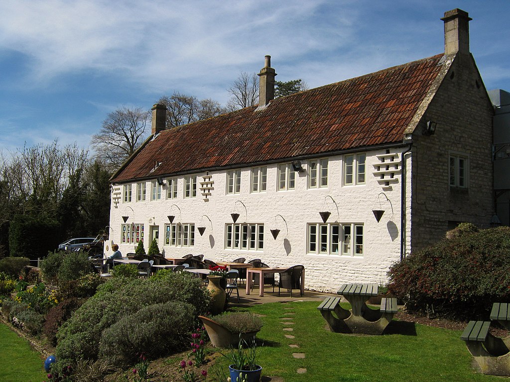 Small picture of The Wheatsheaf @ Combe Hay courtesy of Wikimedia Commons contributors