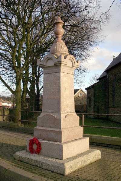 File:Throckley War Memorial - geograph.org.uk - 103962.jpg