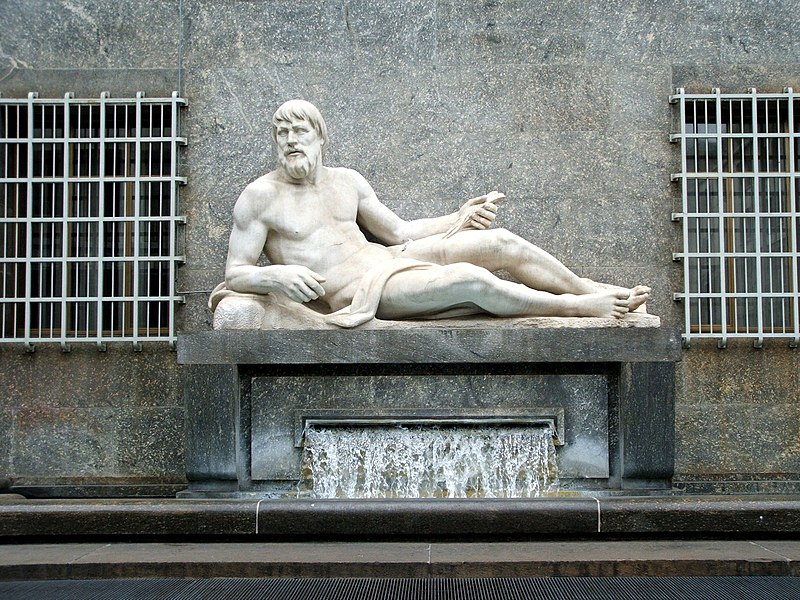 File:Torino-statua fiume Po-080408001.JPG