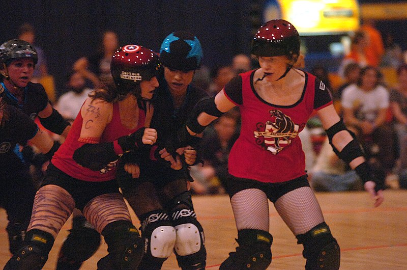 File:US Army 53206 DC Rollergirl gives to sport in new capacity.jpg