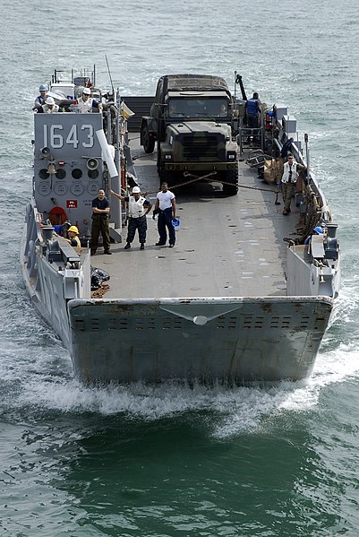 File:US Navy 090728-N-0924R-023 Landing Craft Unit (LCU) 1643, assigned to Assault Craft Unit (ACU) 2 based in Little Creek, Va., transport an M149 water buffalo trailer back to the amphibious dock landing ship USS Oak Hill (LSD 51).jpg