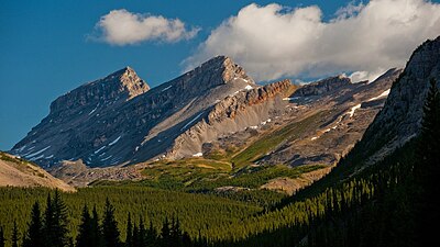 Unkn. peaks fom Icefields Parkway